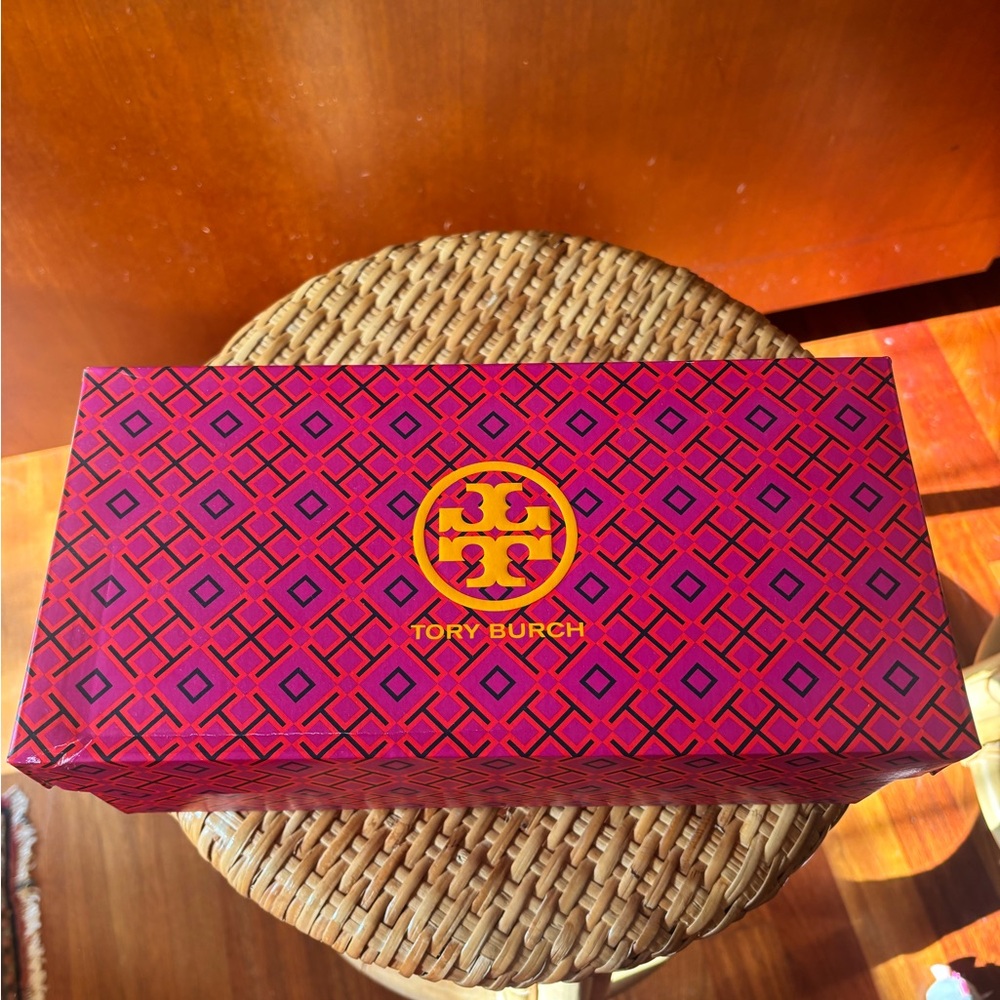 Tory Burch Patos sandals, caramel, size 8 - Picture 7 of 7